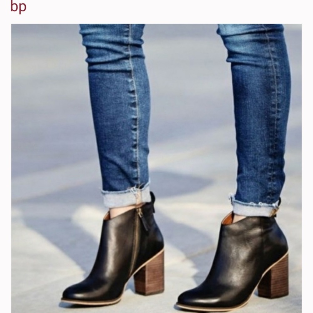 NIB Nordstrom BP Lance Blk Leather Booties Size 7